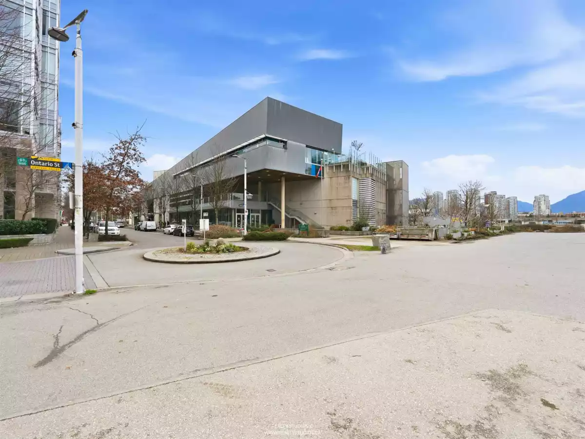 Outdoor Deck Photo of 509 1633 Ontario Street, Vancouver, BC