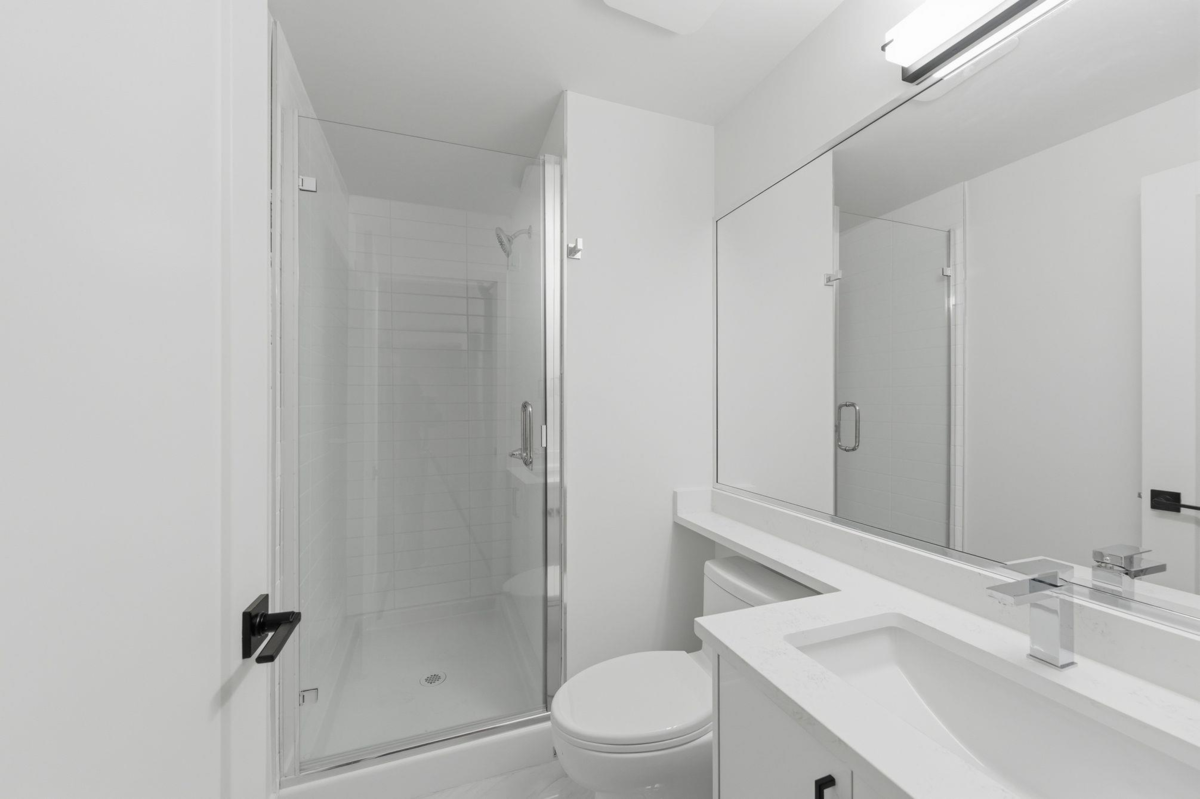 Hallway Photo of 8186 117 Street, Delta, BC