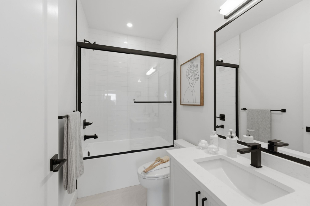 Powder Room Photo of 8186 117 Street, Delta, BC