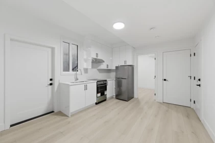 Basement Recreation Room Photo of 8186 117 Street, Delta, BC