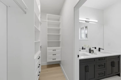 Walk-In Closet Photo of 8186 117 Street, Delta, BC