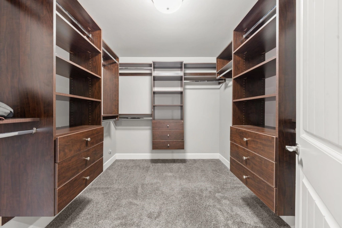 Front Yard Photo of 11046 80 Avenue, Delta, BC