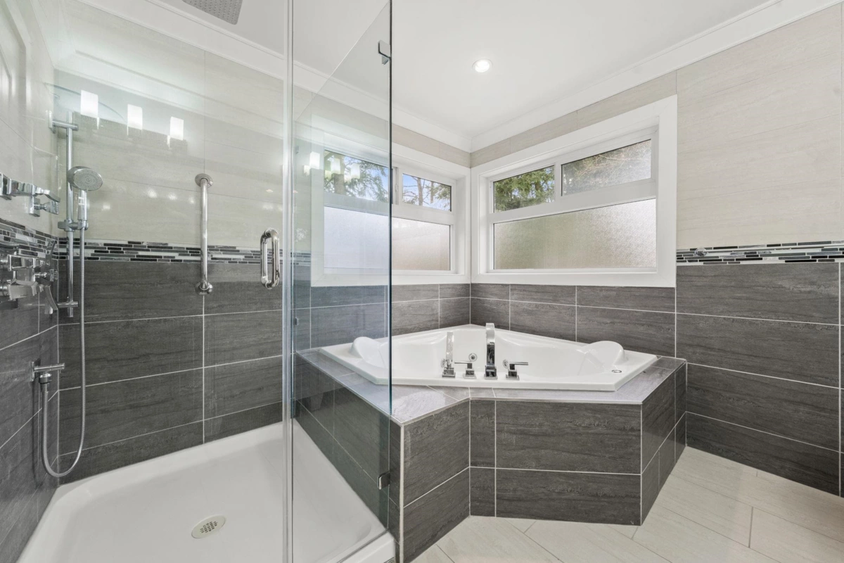 Garden / Landscaping Photo of 11046 80 Avenue, Delta, BC