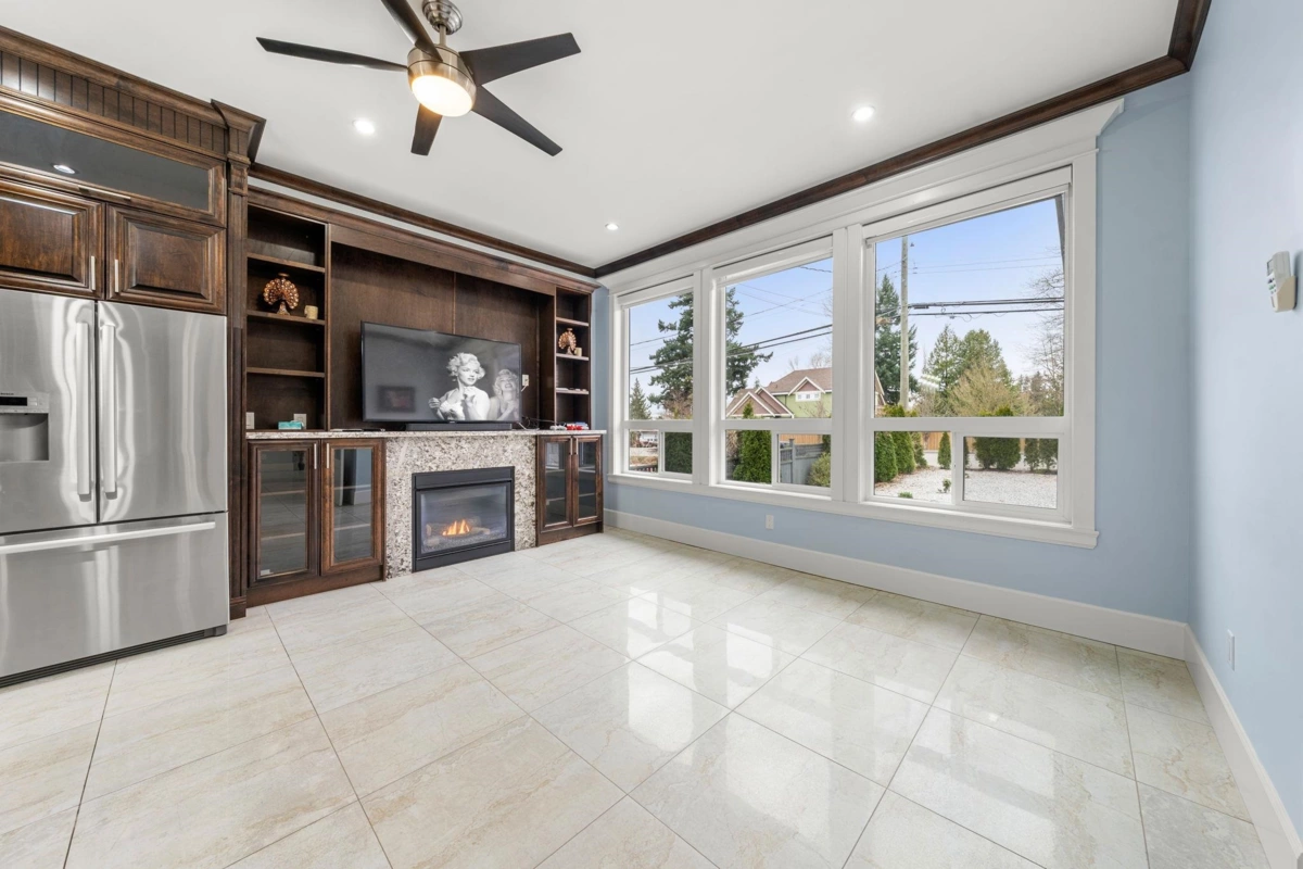 Guest Bathroom Photo of 11046 80 Avenue, Delta, BC