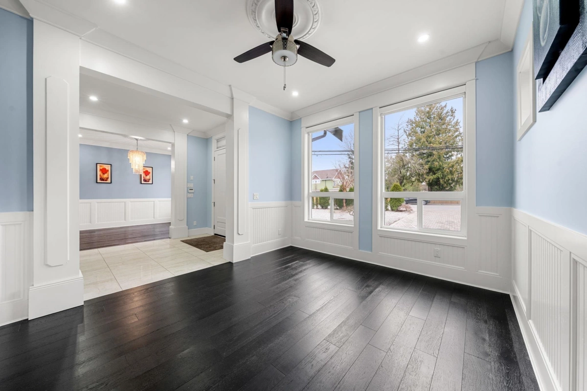 Living Room Photo of 11046 80 Avenue, Delta, BC