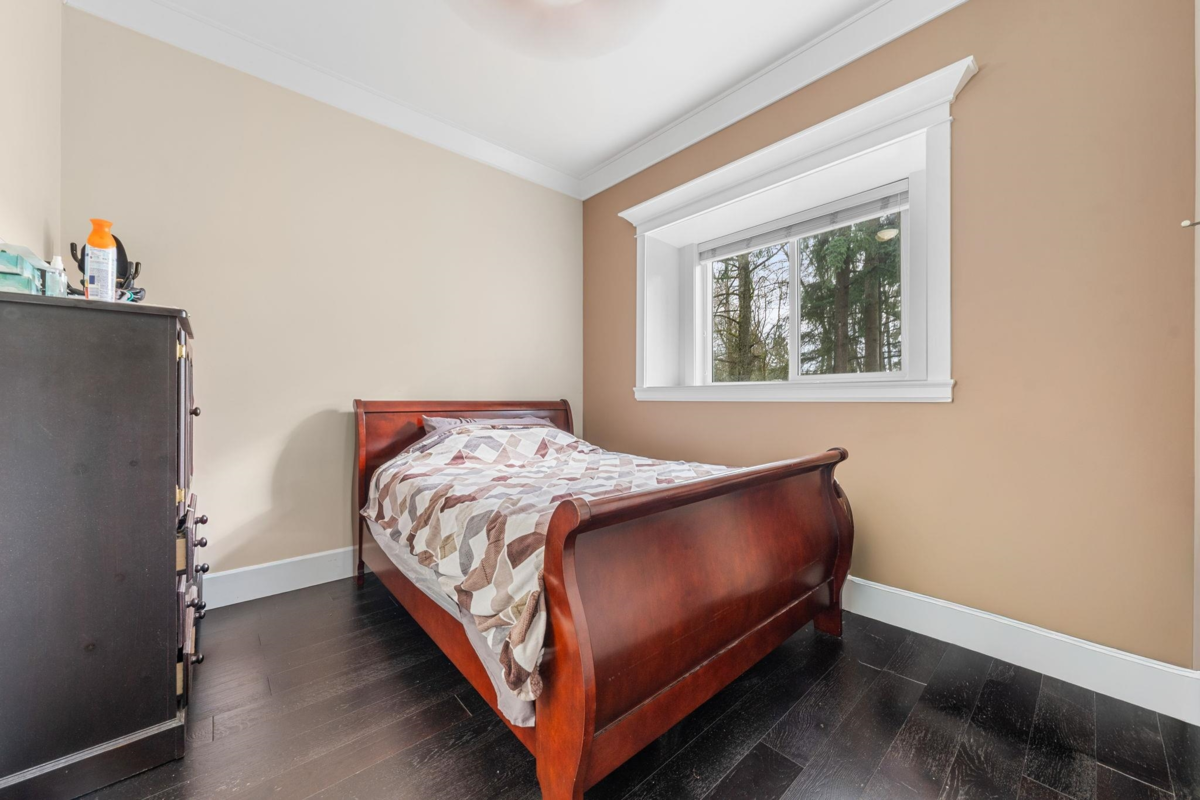 Mudroom Photo of 11046 80 Avenue, Delta, BC