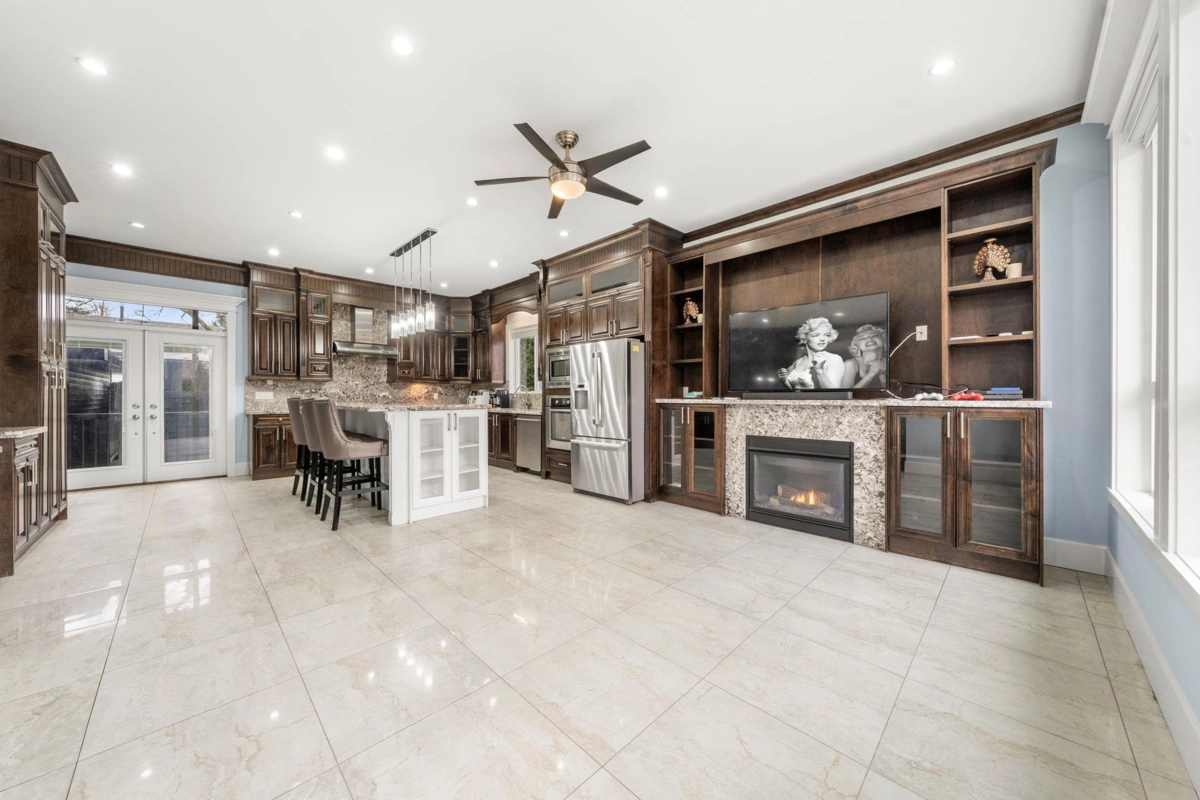 Powder Room Photo of 11046 80 Avenue, Delta, BC