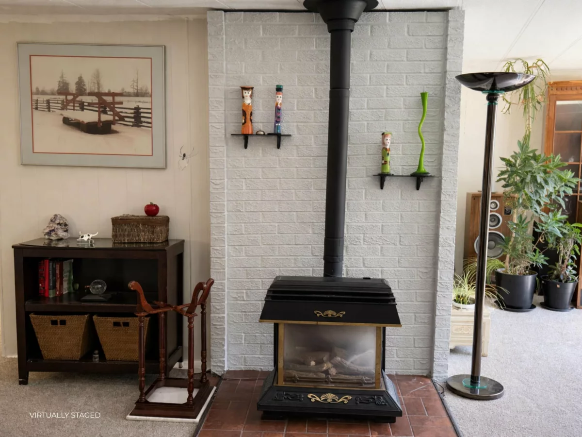 Dining Area Photo of 8 3031 200 Street, Langley, BC