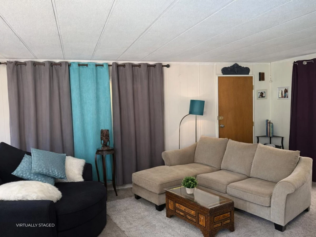 Family Room Photo of 8 3031 200 Street, Langley, BC