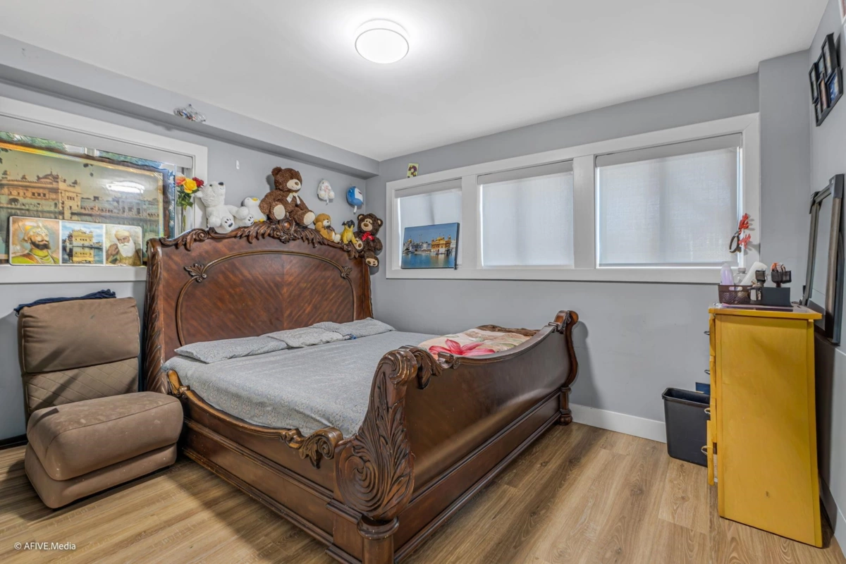 Fitness Center Photo Near 17268 61a Avenue, Surrey, BC