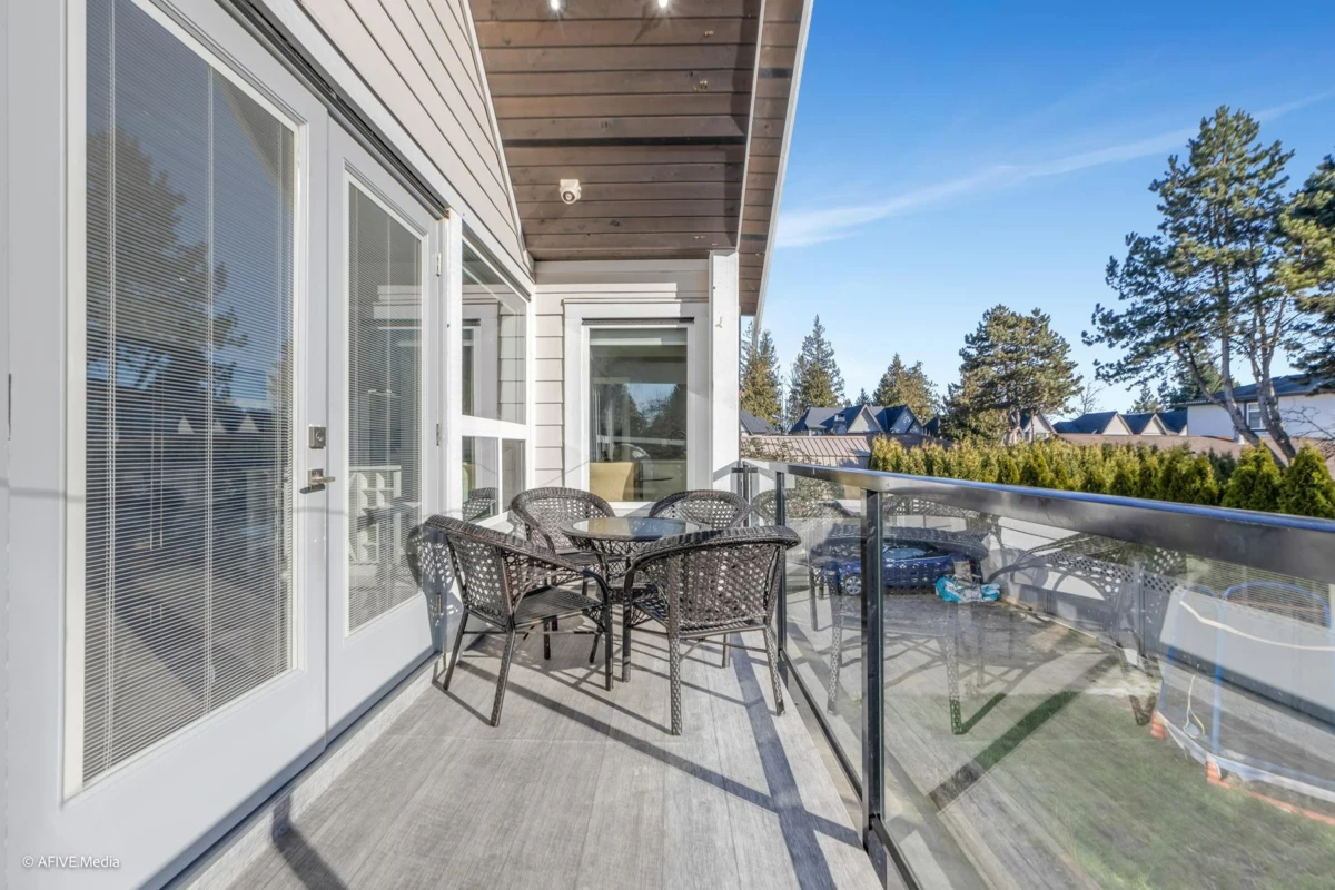 Office / Den Photo of 17268 61a Avenue, Surrey, BC