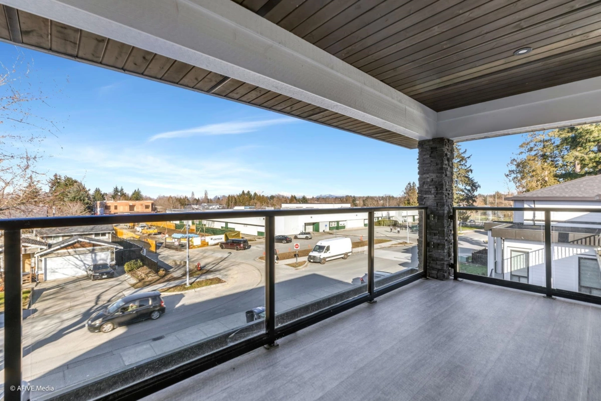 Outdoor Patio Photo of 17268 61a Avenue, Surrey, BC