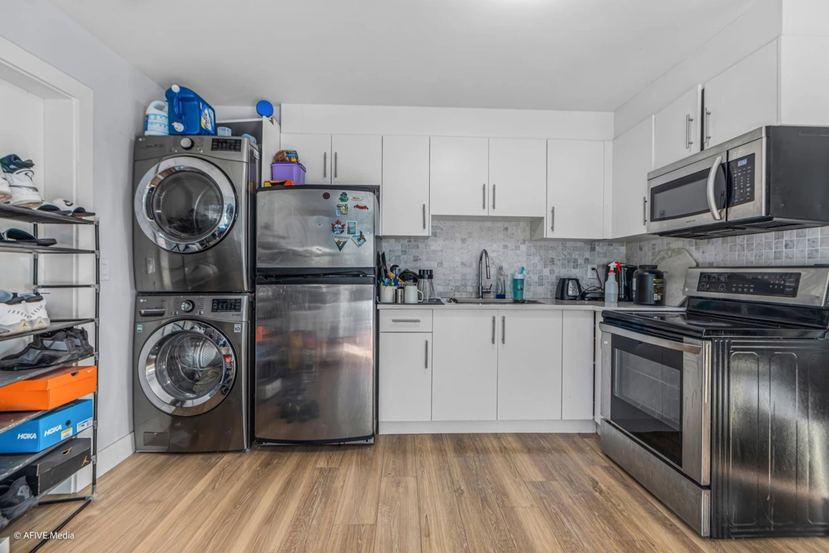 Playground / Recreational Area Near 17268 61a Avenue, Surrey, BC