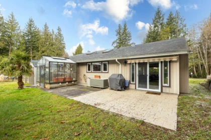 Backyard Photo of 7929 Southwood Road, Halfmoon Bay, BC