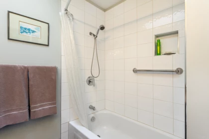 Guest Bathroom Photo of 7929 Southwood Road, Halfmoon Bay, BC