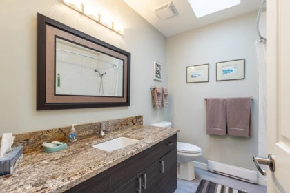 Powder Room Photo of 7929 Southwood Road, Halfmoon Bay, BC