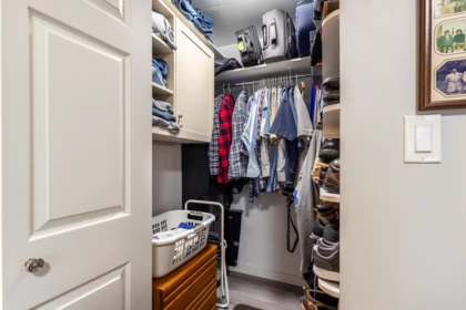 Walk-In Closet Photo of 7929 Southwood Road, Halfmoon Bay, BC