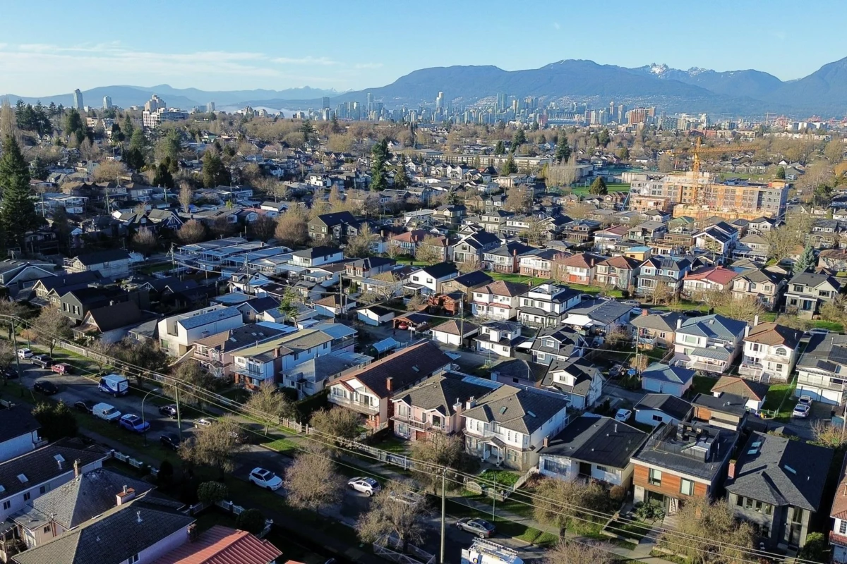 Hot Tub / Spa Photo of 591 E 28th Avenue, Vancouver, BC