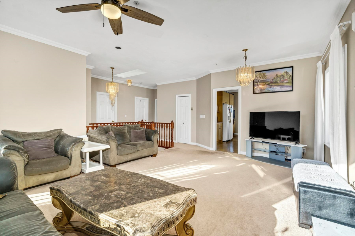 Kitchen Photo of 591 E 28th Avenue, Vancouver, BC