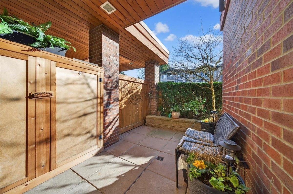 Basement Recreation Room Photo of 102 2473 Atkins Avenue, Port Coquitlam, BC