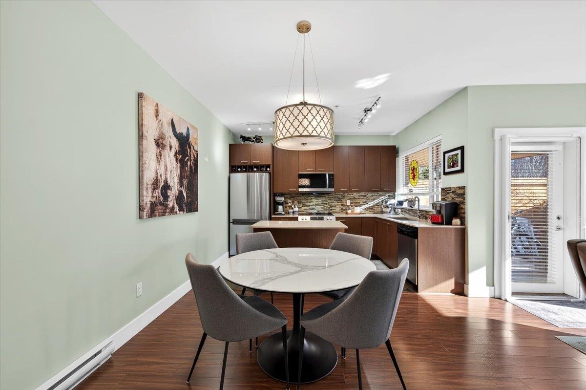 Family Room Photo of 102 2473 Atkins Avenue, Port Coquitlam, BC