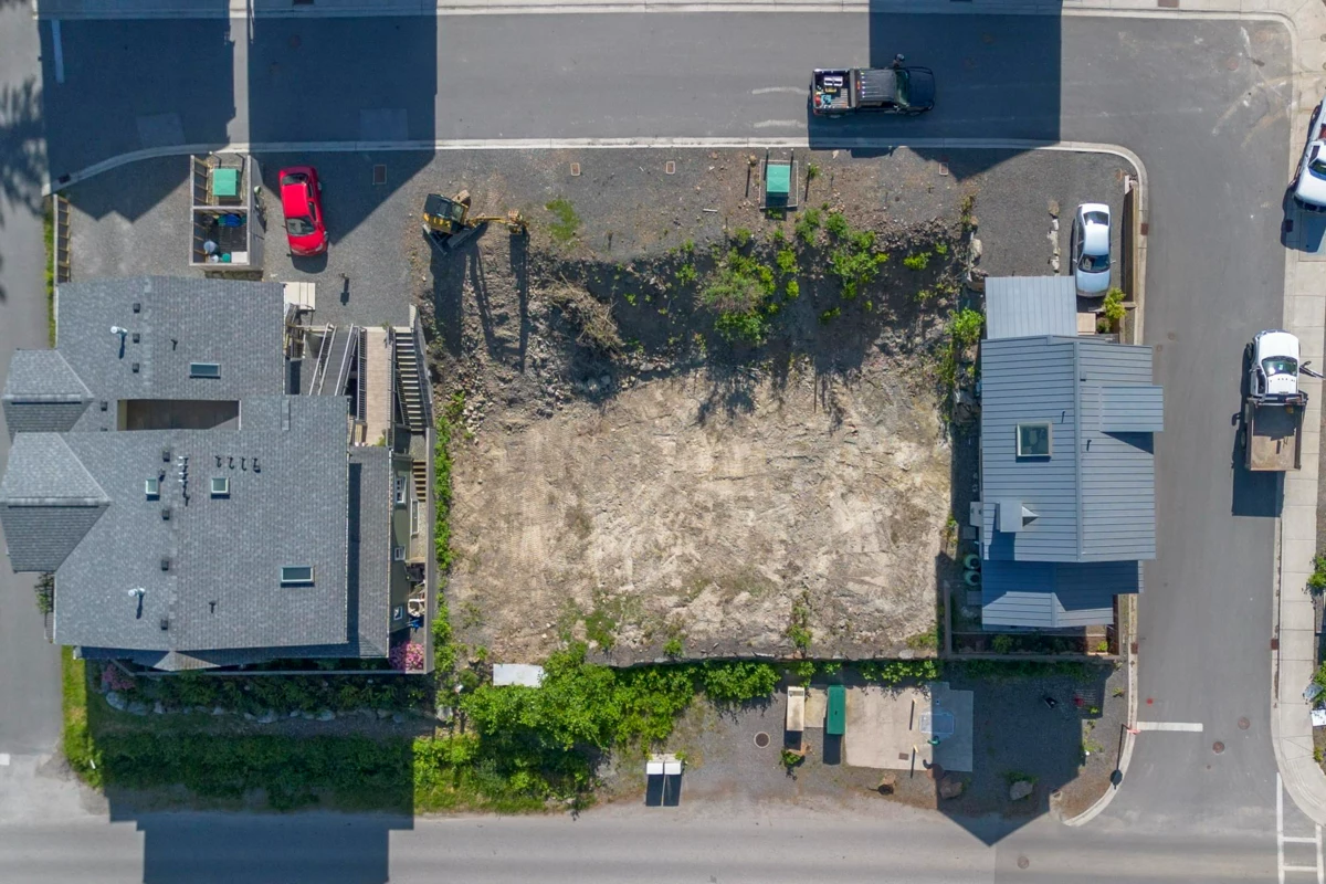 Staircase Photo of 1080 Foxglove Lane, Bowen Island, BC