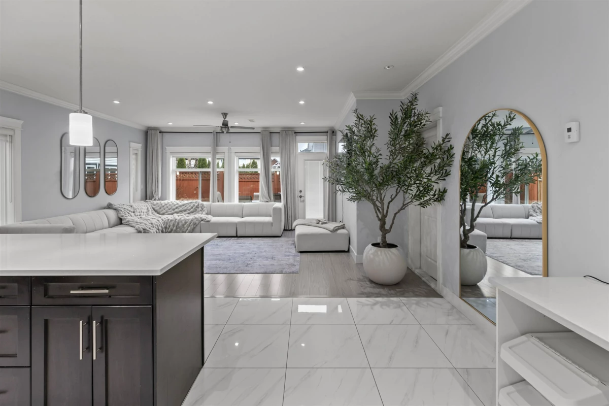 Primary Bathroom Photo of 3167 Engineer Crescent, Abbotsford, BC