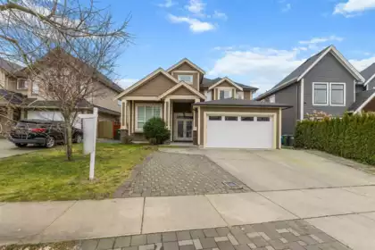 3167 Engineer Crescent, Abbotsford, BC, Aberdeen — 6 bed single family residence for sale