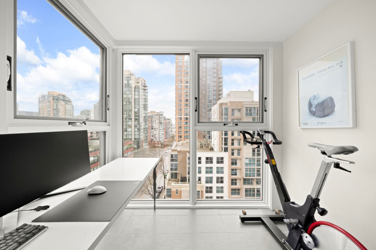 Loft / Bonus Room Photo of 1002 1323 Homer Street, Vancouver, BC