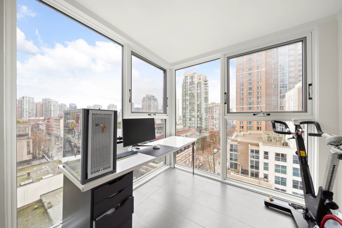 Office / Den Photo of 1002 1323 Homer Street, Vancouver, BC