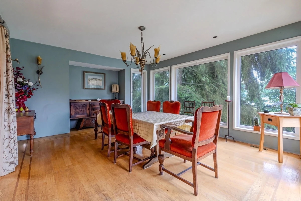 Breakfast Nook Photo of 1650 Palmerston Avenue, West Vancouver, BC