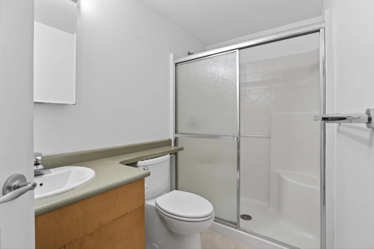 Loft / Bonus Room Photo of 103 108 W Esplanade, North Vancouver, BC