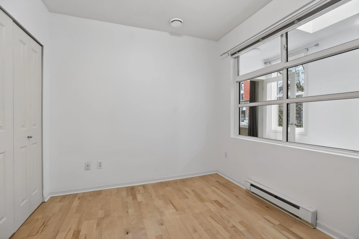 Walk-In Closet Photo of 103 108 W Esplanade, North Vancouver, BC