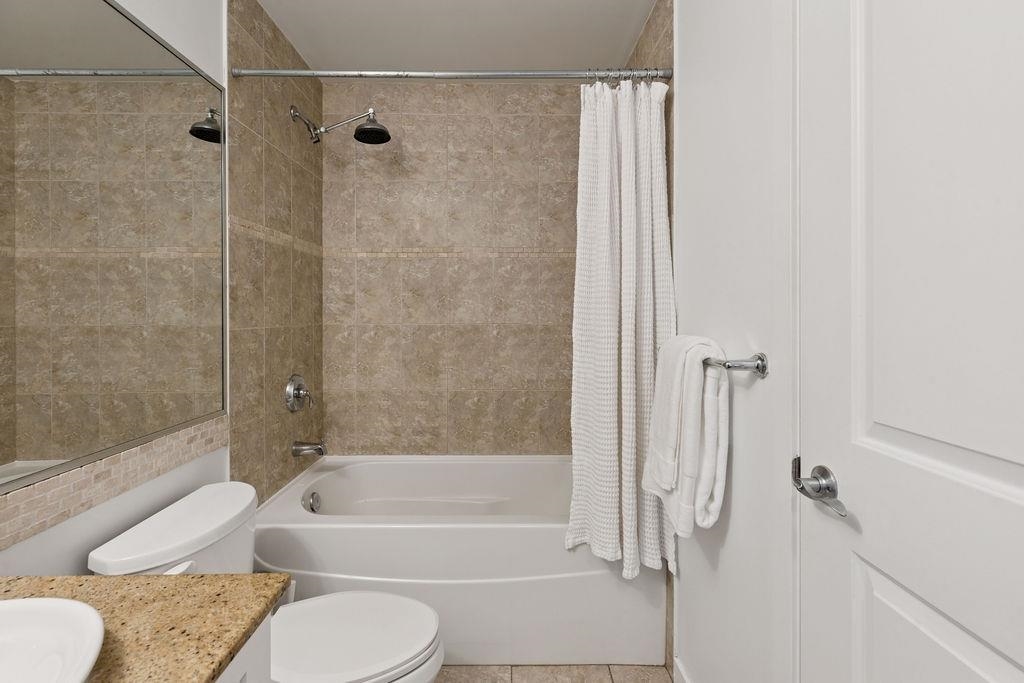 Laundry Room Photo of 306 2636 E Hastings Street, Vancouver, BC