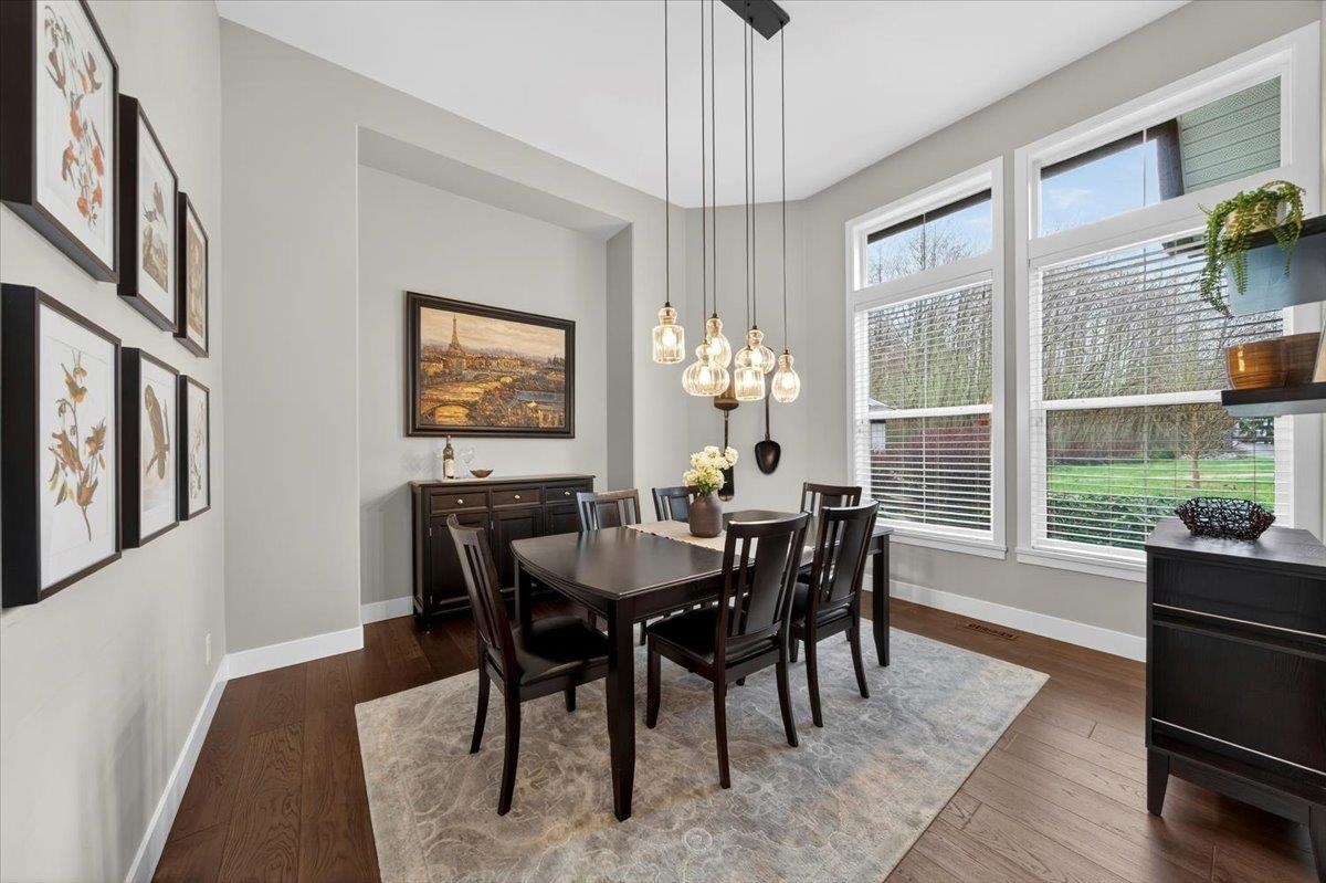 Kitchen Island Photo of 2879 160a Street, Surrey, BC