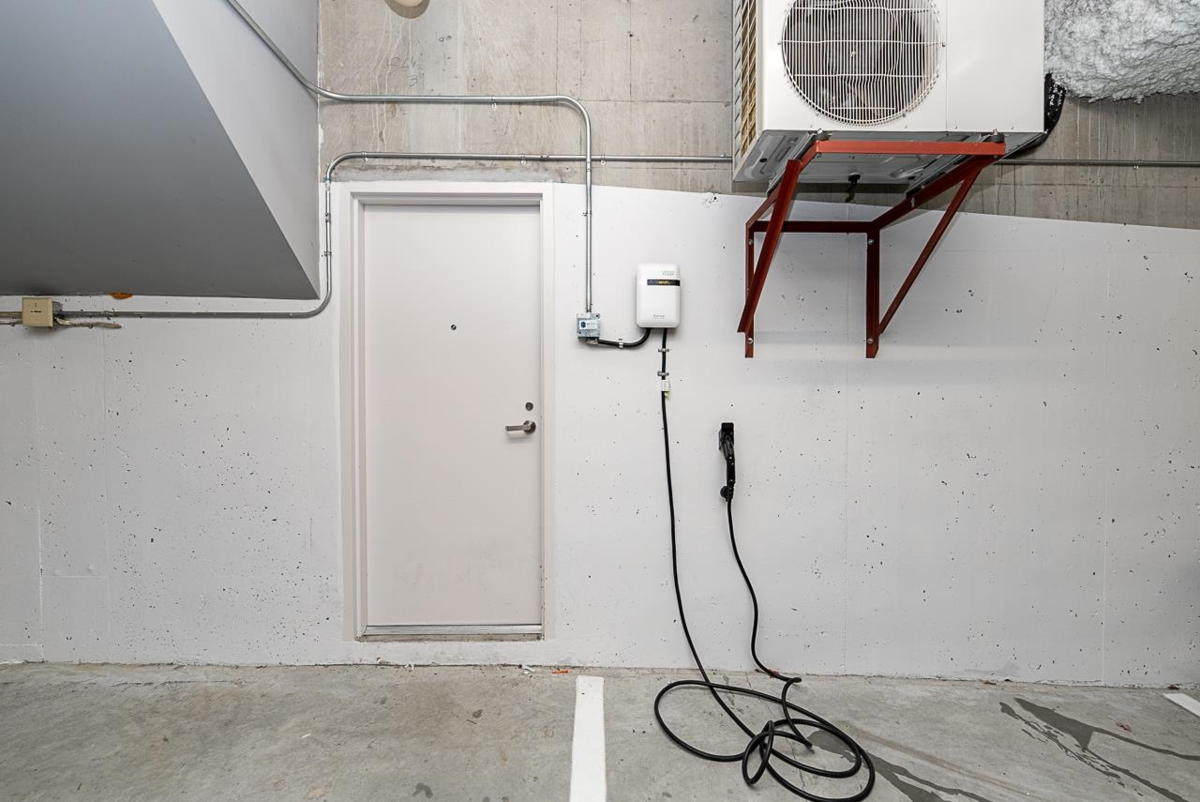 Mudroom Photo of 966 W 43rd Avenue, Vancouver, BC