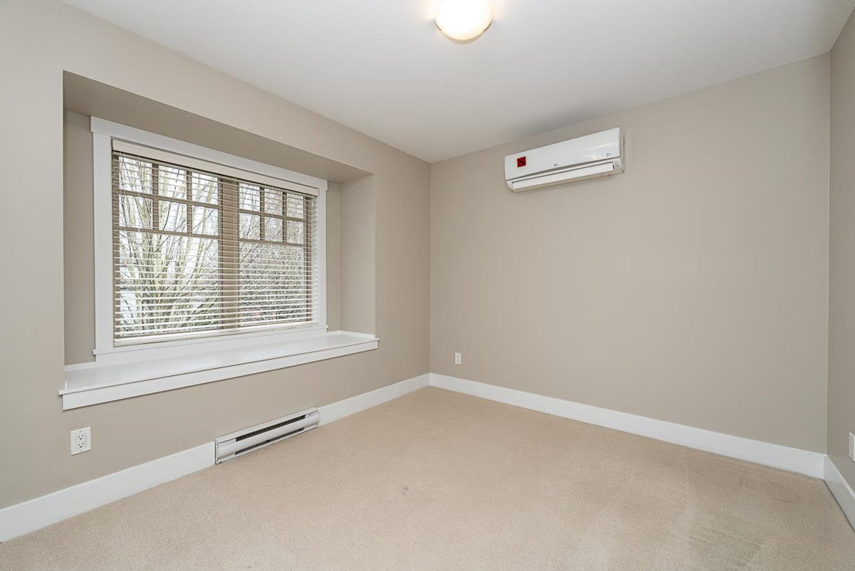 Powder Room Photo of 966 W 43rd Avenue, Vancouver, BC