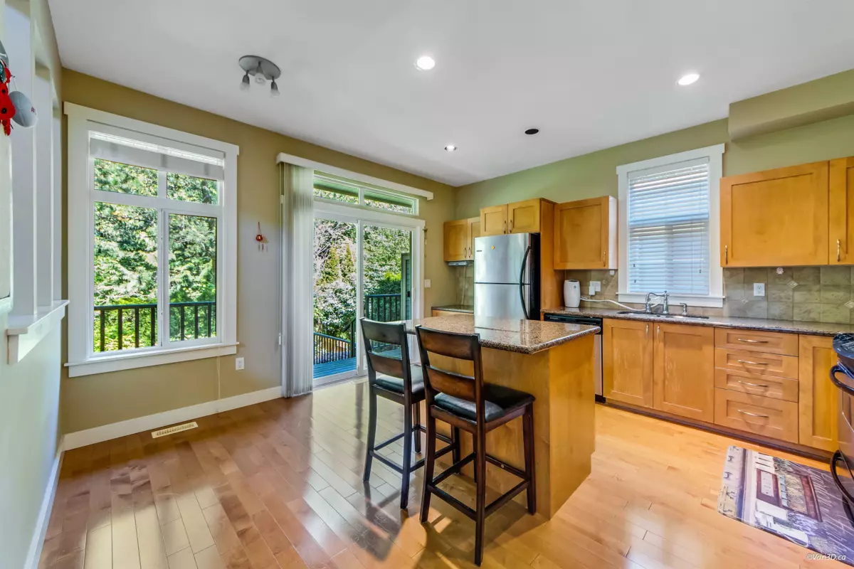 Breakfast Nook Photo of 7 15255 36 Avenue, Surrey, BC