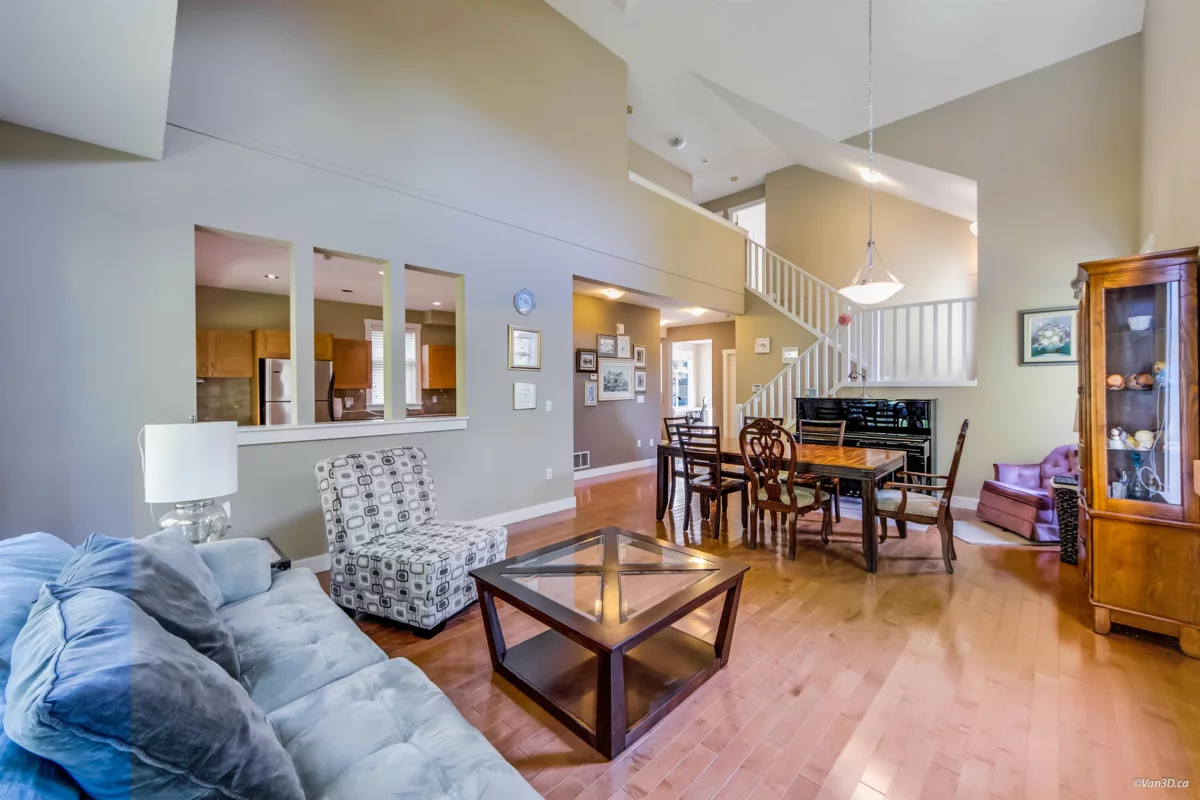 Dining Area Photo of 7 15255 36 Avenue, Surrey, BC