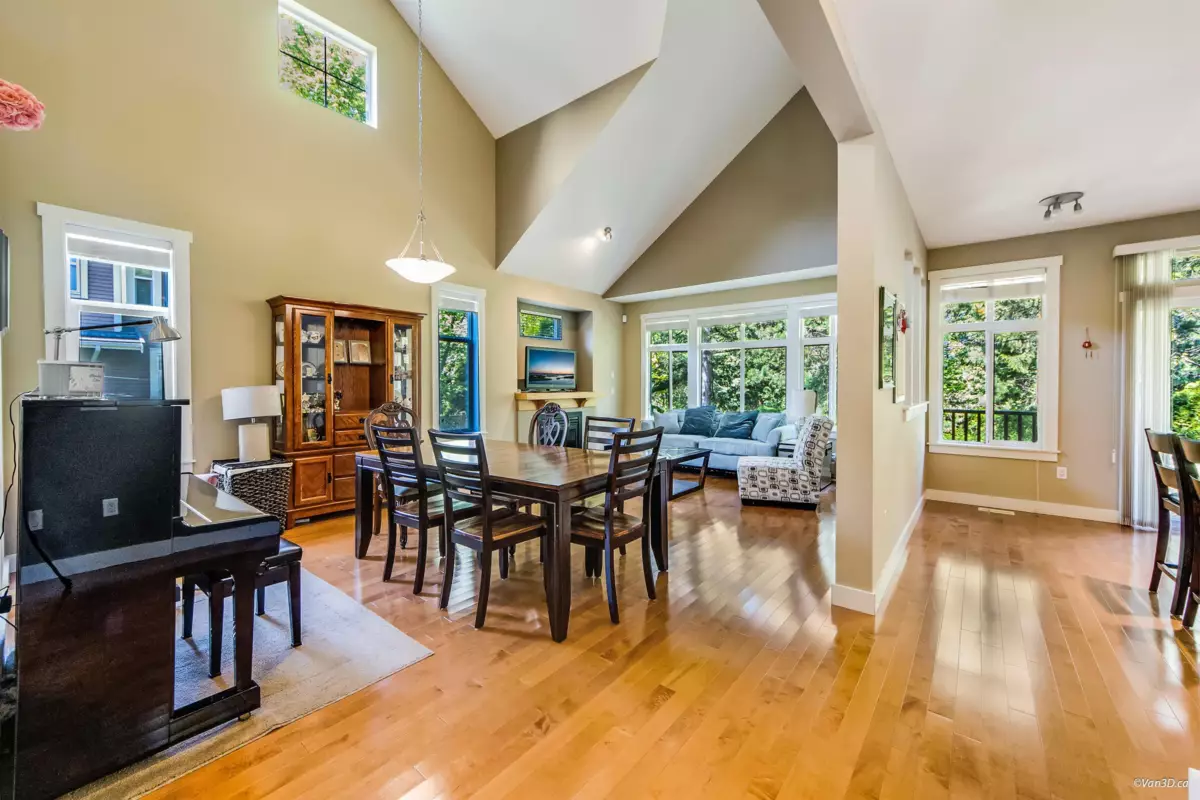 Kitchen Photo of 7 15255 36 Avenue, Surrey, BC