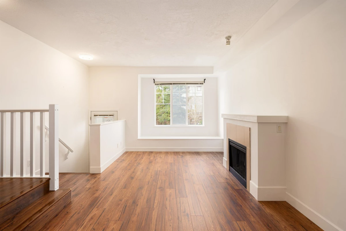 Kitchen Island Photo of 15 7331 Heather Street, Richmond, BC