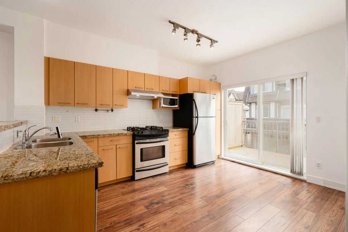Walk-In Closet Photo of 15 7331 Heather Street, Richmond, BC