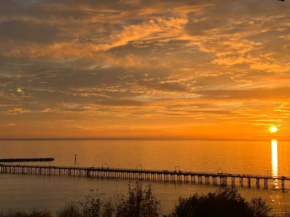 Community Amenities Photo (Clubhouse) of 204 15165 Marine Drive, White Rock, BC