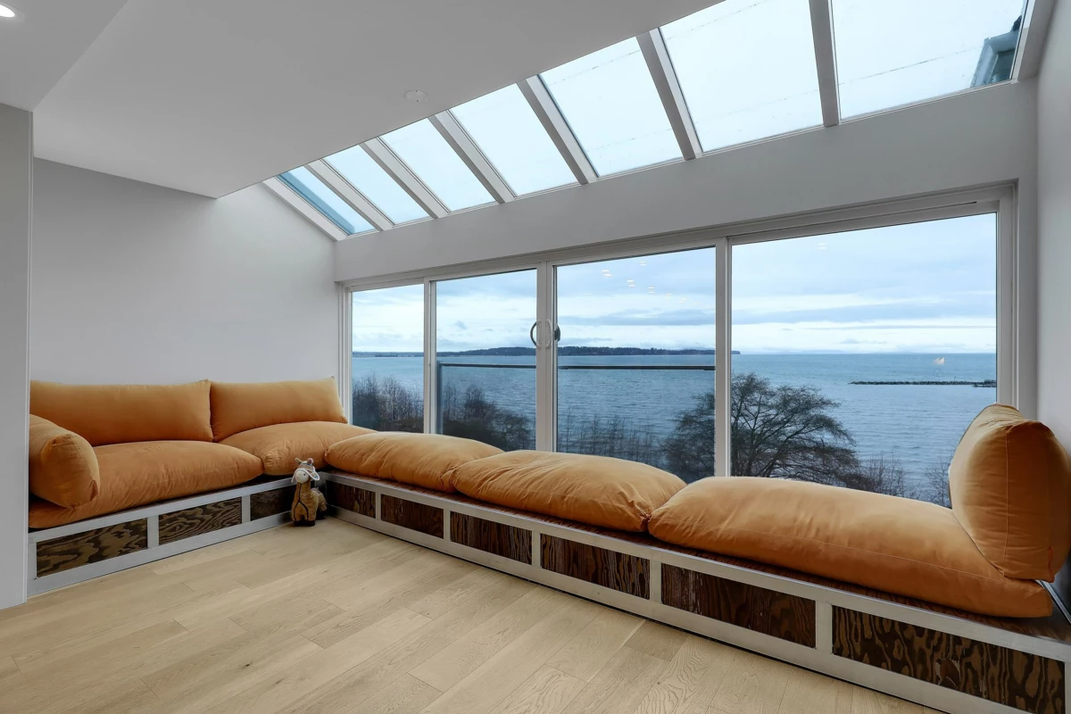 Pantry Photo of 204 15165 Marine Drive, White Rock, BC