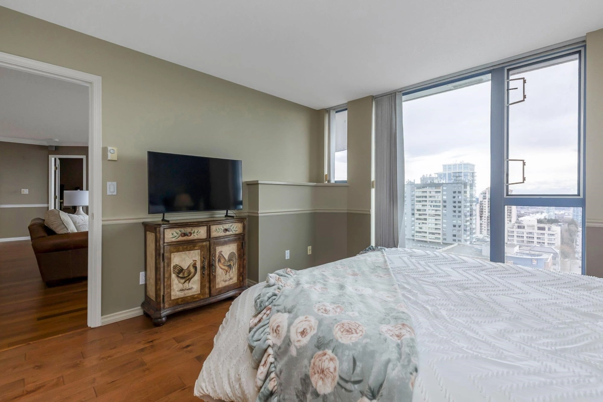 Front Yard Photo of 1904 719 Princess Street, New Westminster, BC