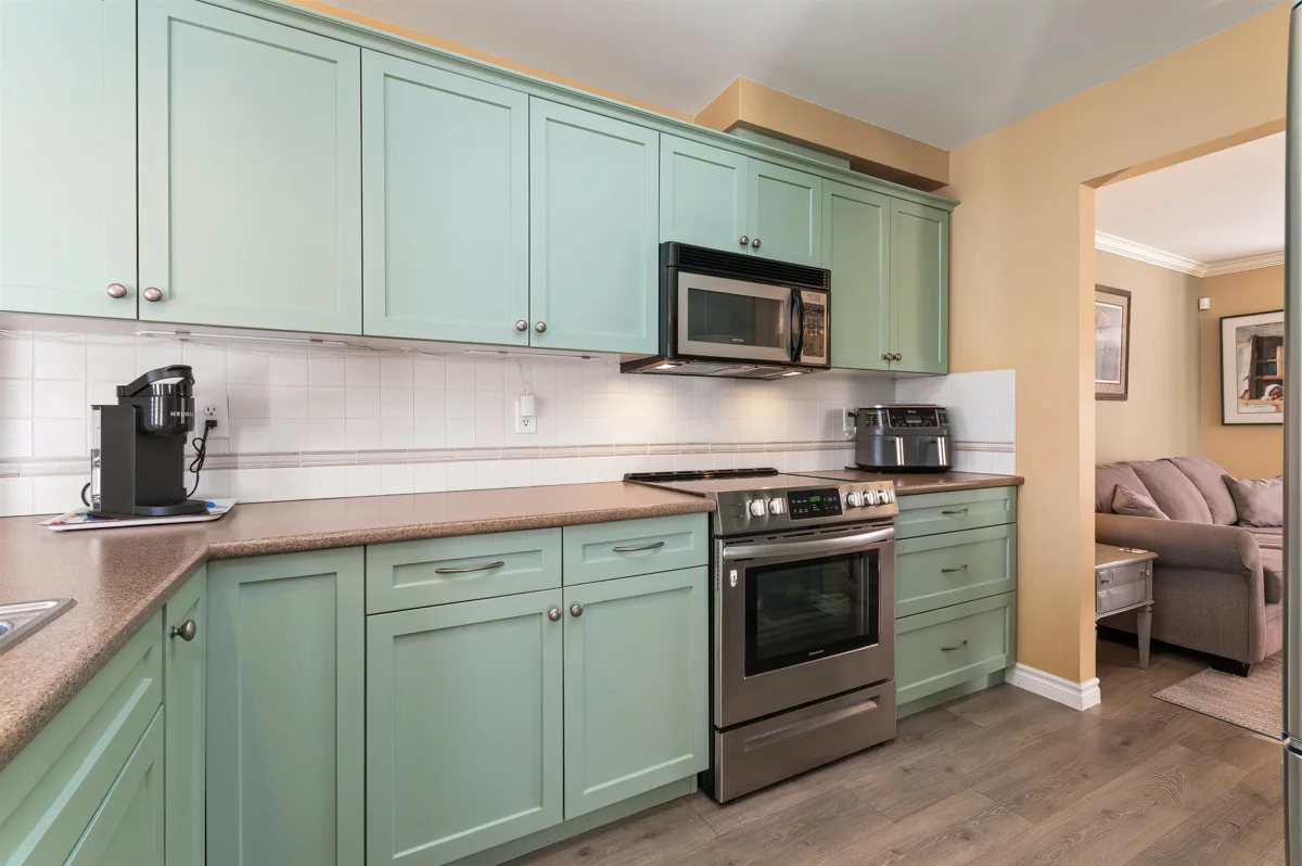 Guest Bathroom Photo of 1 46321 Cessna Drive, Chilliwack, BC