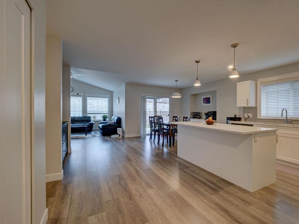 Dining Area Photo of 1028 Celia Crescent, Gibsons, BC