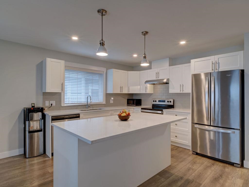 Kitchen Photo of 1028 Celia Crescent, Gibsons, BC