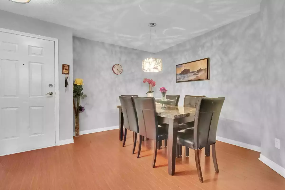 Family Room Photo of 314 7151 121 Street, Surrey, BC