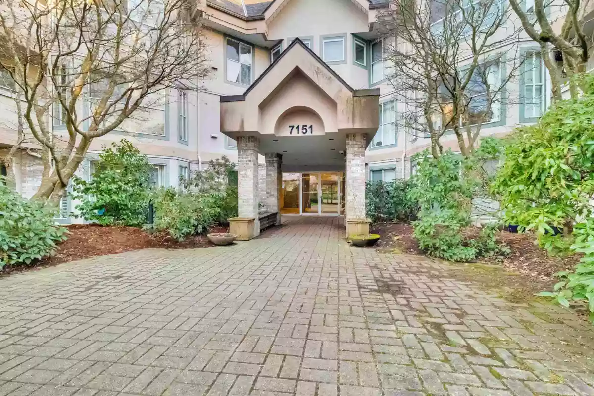 Laundry Room Photo of 314 7151 121 Street, Surrey, BC